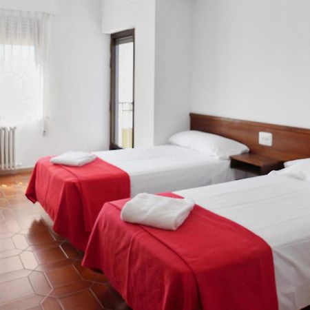 Hostal La Torre Benicàssim Buitenkant foto