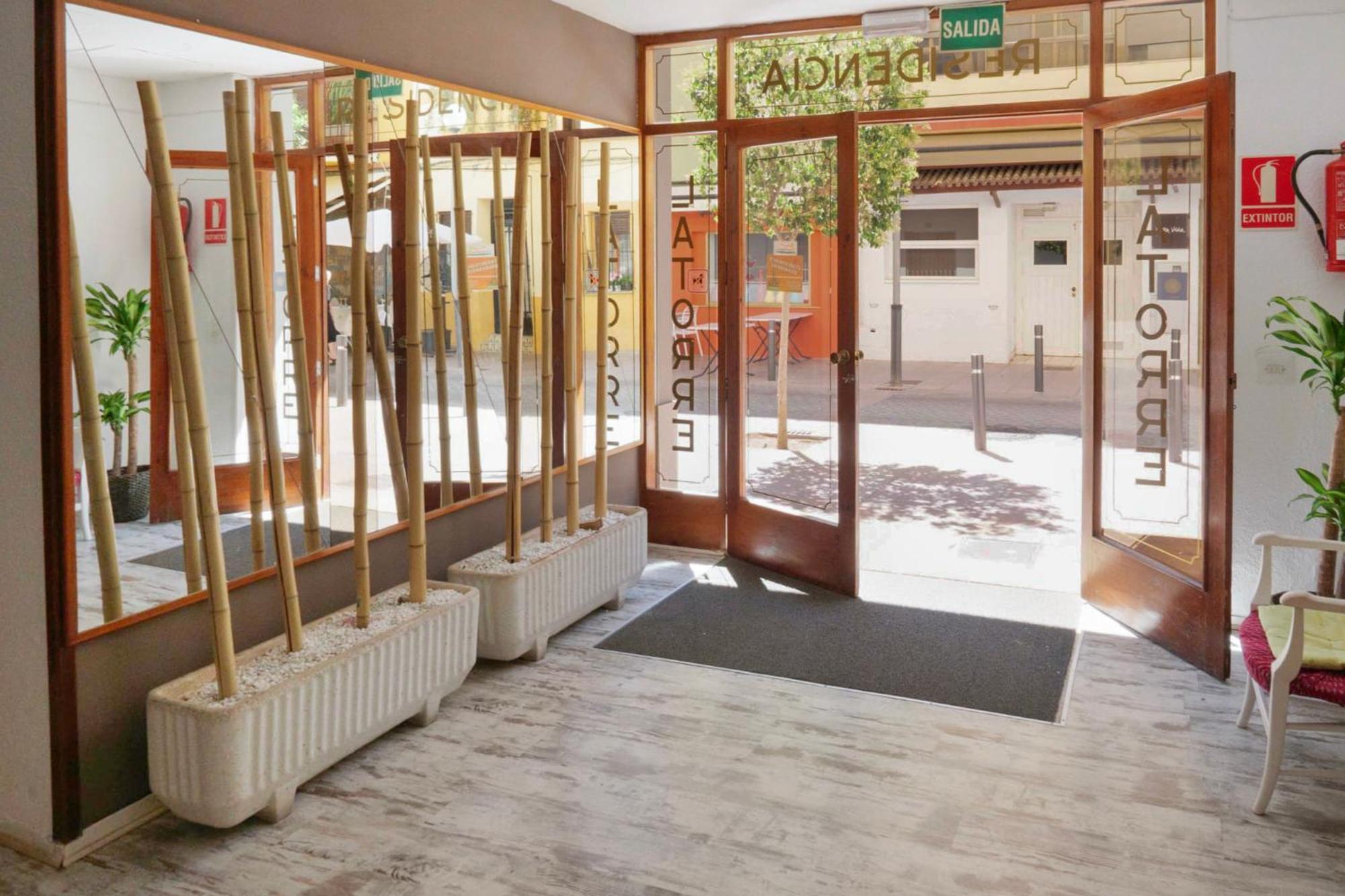 Hostal La Torre Benicàssim Buitenkant foto